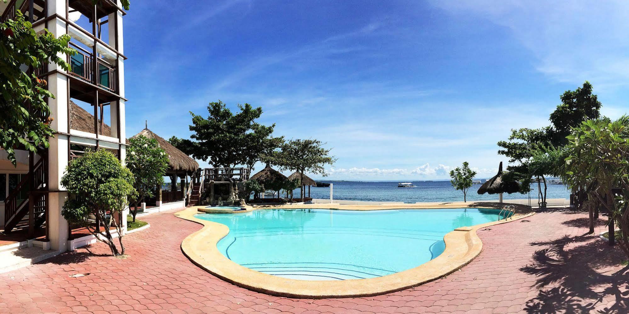 Blue Garden Resort Lapu-Lapu City Exteriör bild